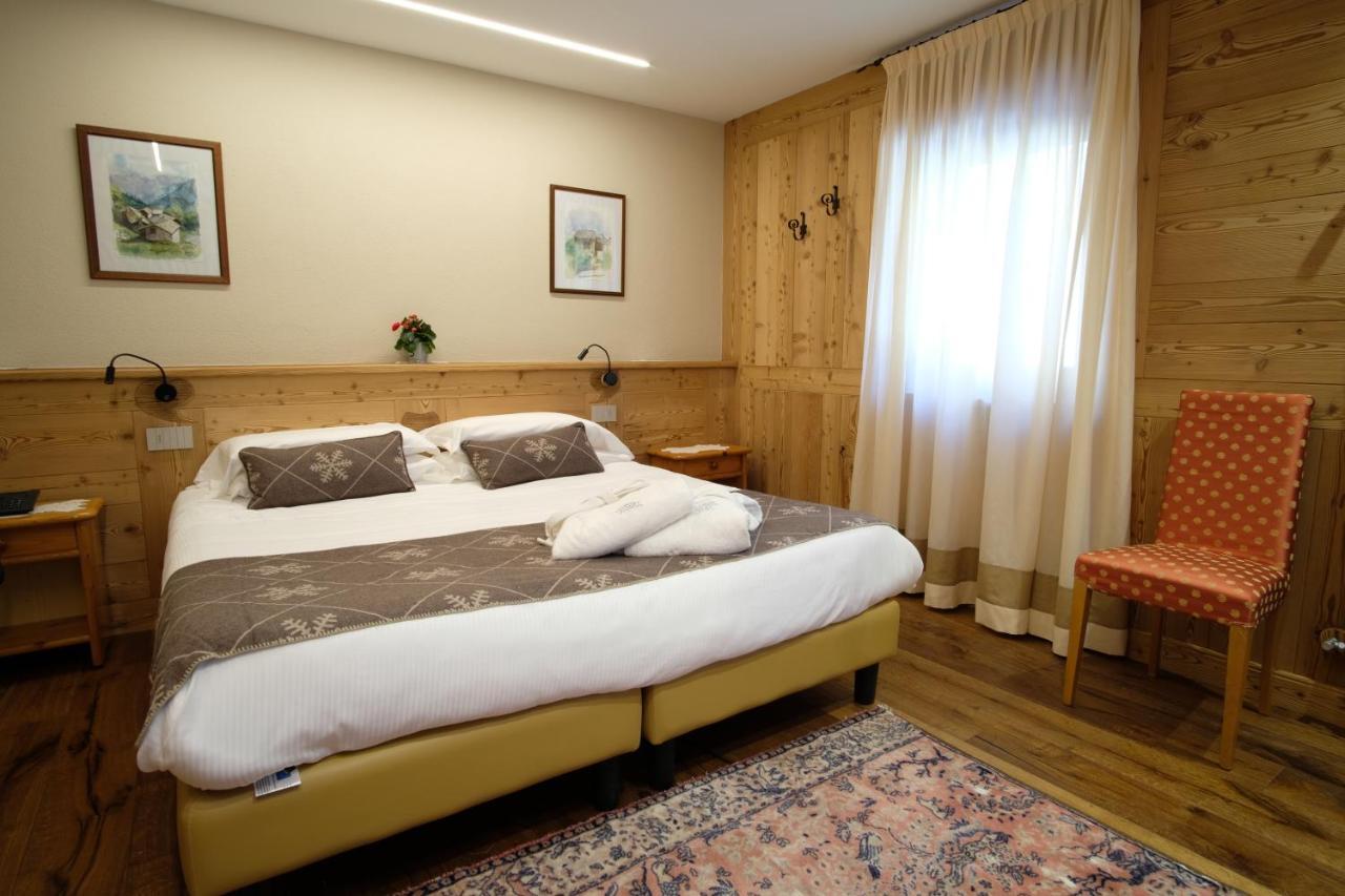 Hotel Granta Parey Rhemes-Notre-Dame Bagian luar foto